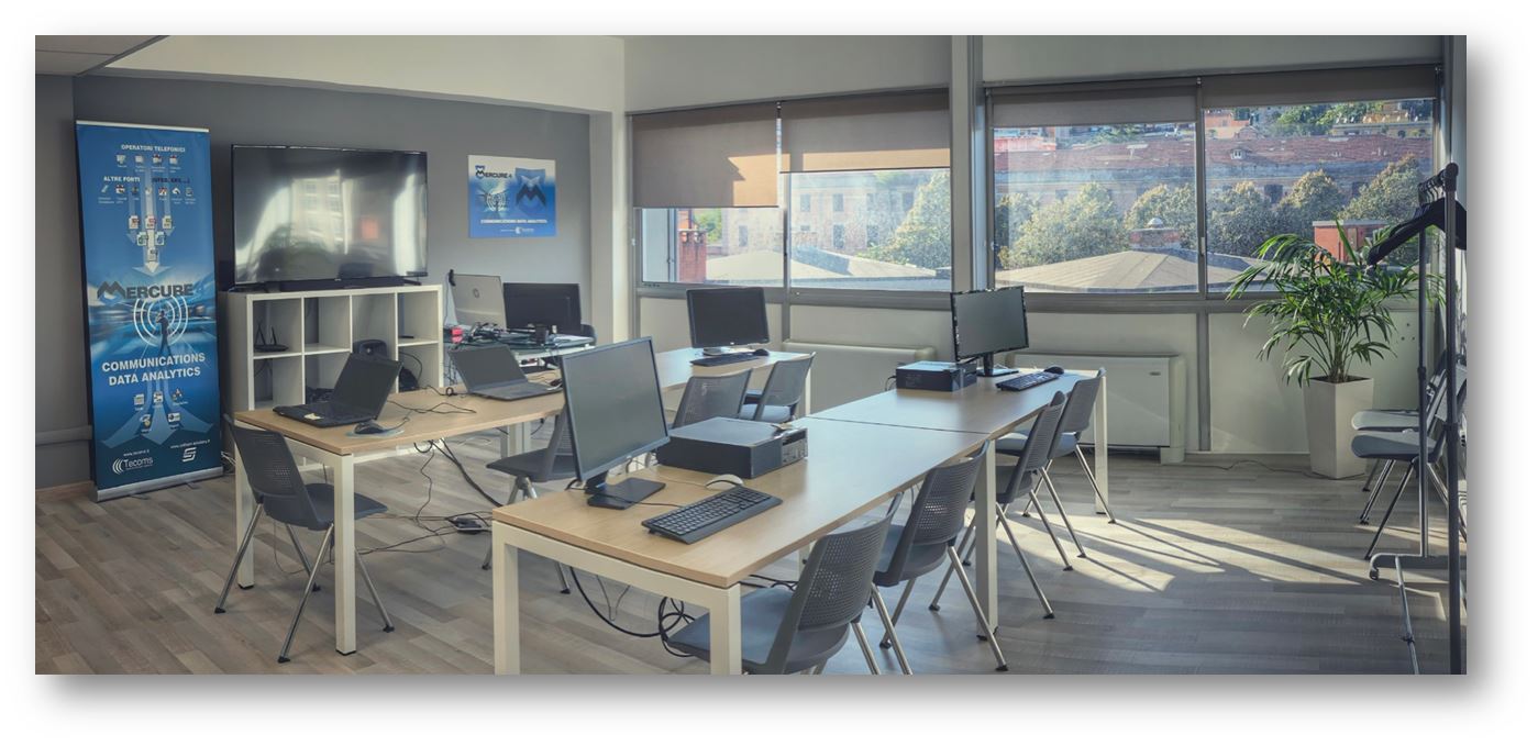 La sala corsi TECOMS con postazioni PC per la formazione degli operatori